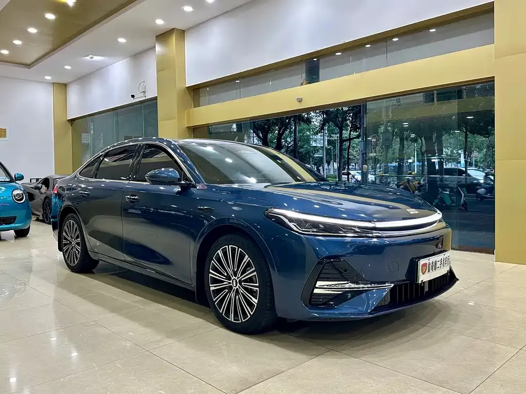 Geely Galaxy A7 — фото 7