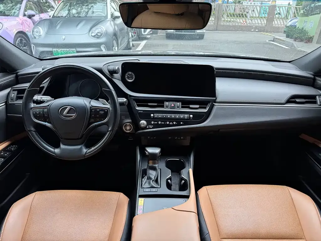 Lexus ES — фото 5