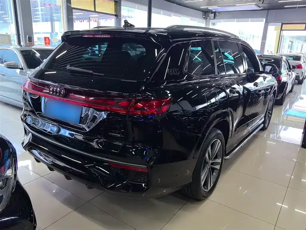Audi Q6 2023 из CN, фото 3