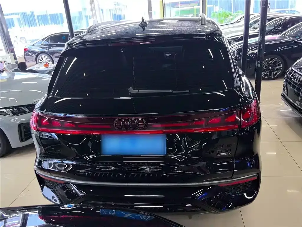 Audi Q6 2023 из CN, фото 6