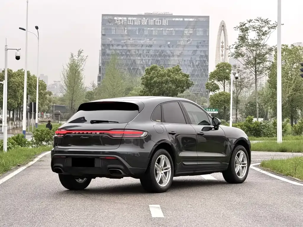 Porsche Macan — фото 8