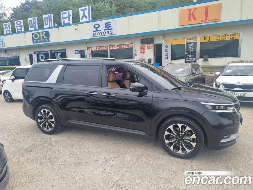 Kia Carnival — фото 1