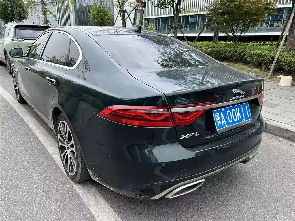 Jaguar XFL — фото 4
