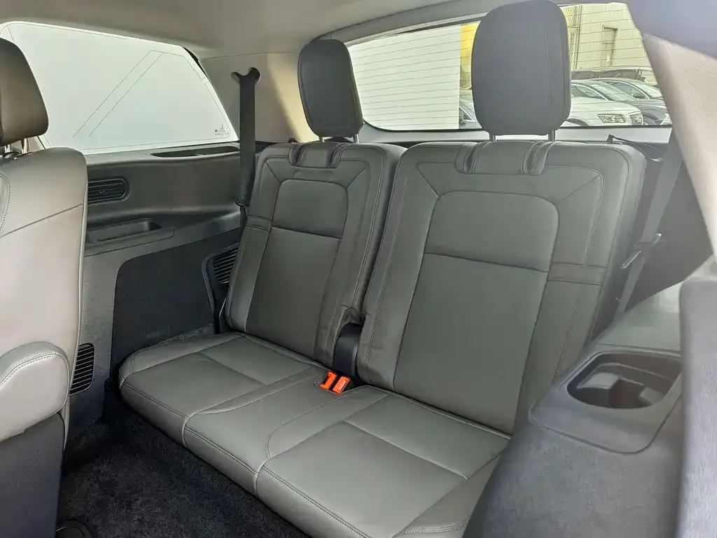 Lincoln Aviator 2025 из CN, фото 3