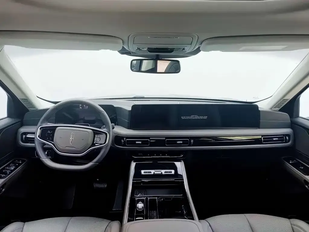 Lincoln Aviator 2025 из CN, фото 2