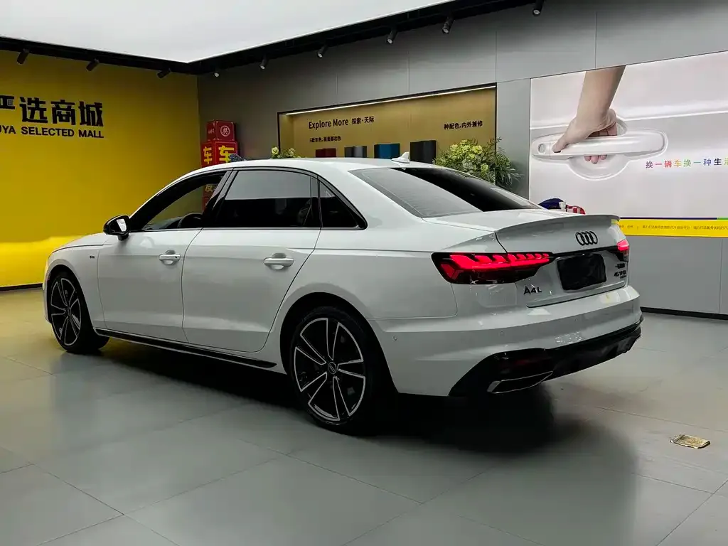 Audi A4L 2024 из CN, фото 2