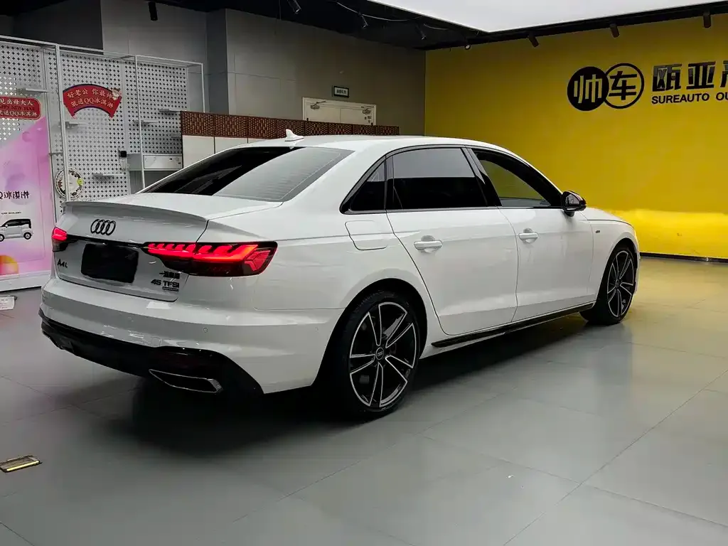 Audi A4L 2024 из CN, фото 5