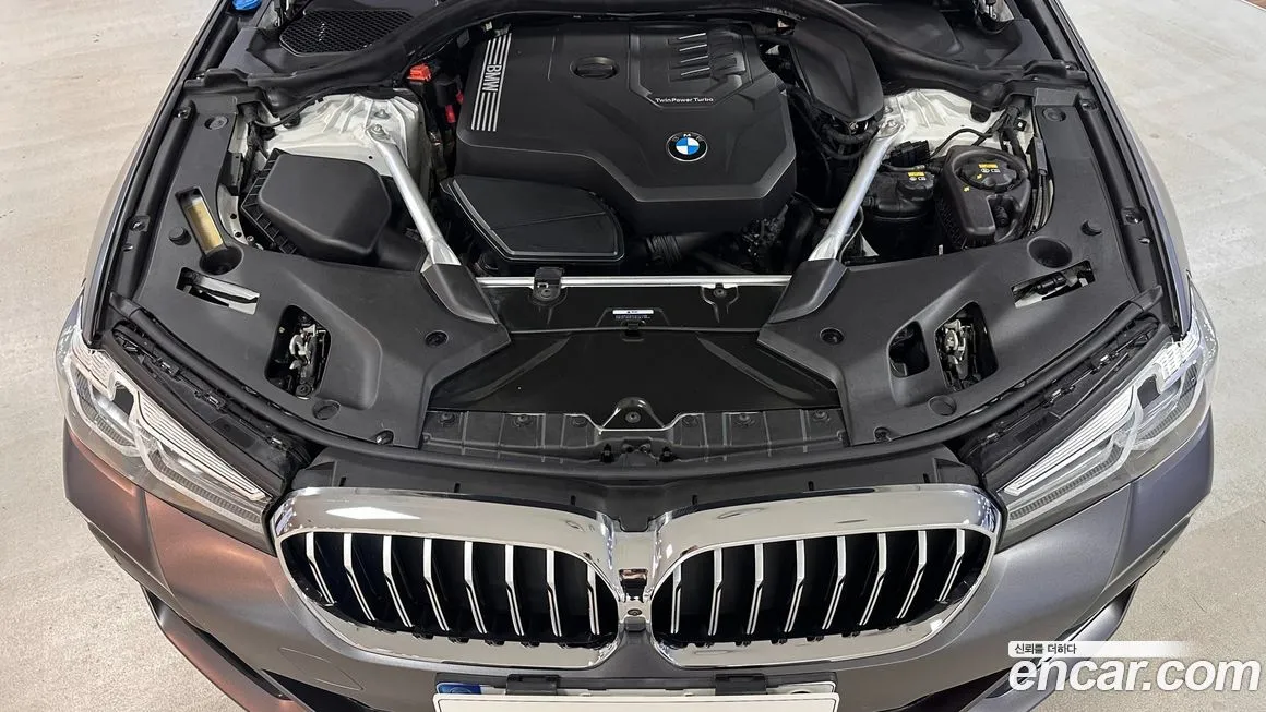 BMW 5-Series 2021 из KR, фото 10