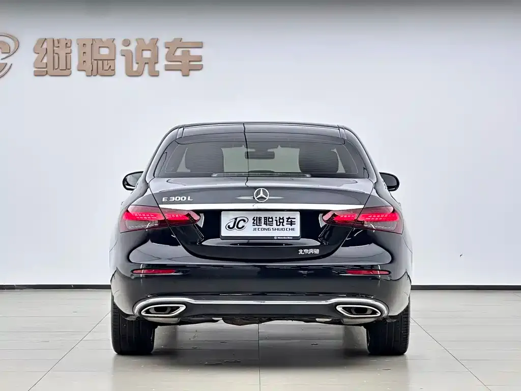 Mercedes-Benz E-Class (Import) — фото 2