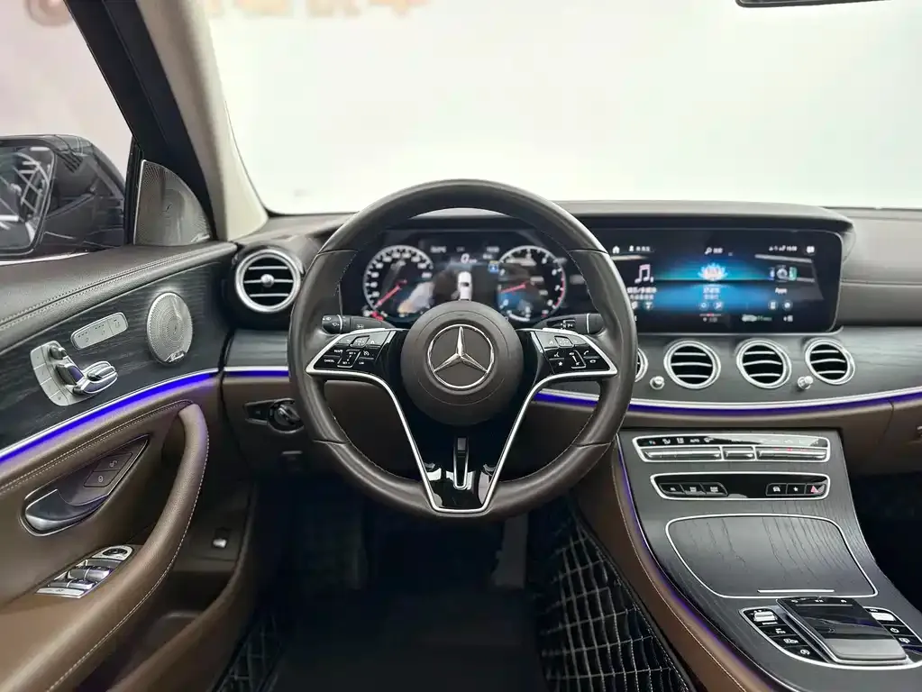Mercedes-Benz E-Class (Import) — фото 7