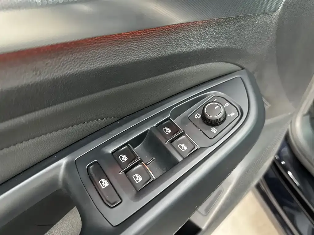 Volkswagen Passat — фото 8