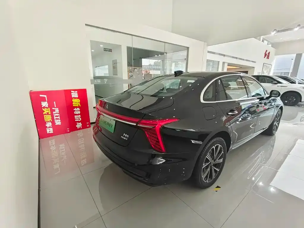 Hongqi H5 PHEV 2026 из CN, фото 8