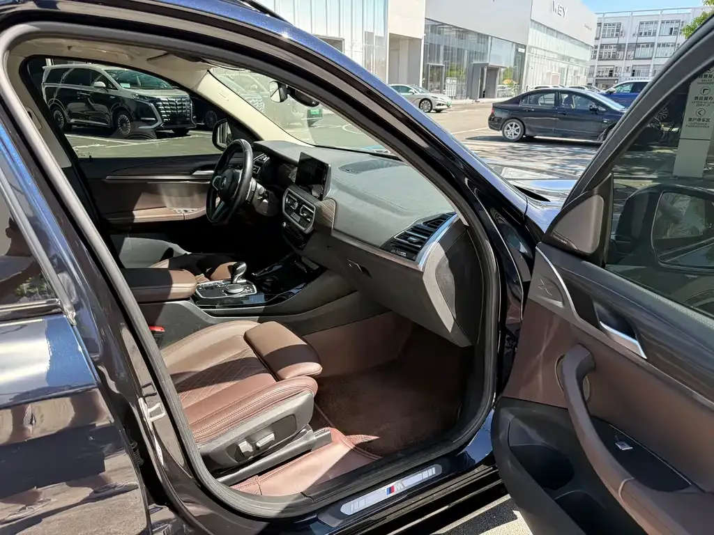 BMW X3 2022 из CN, фото 2