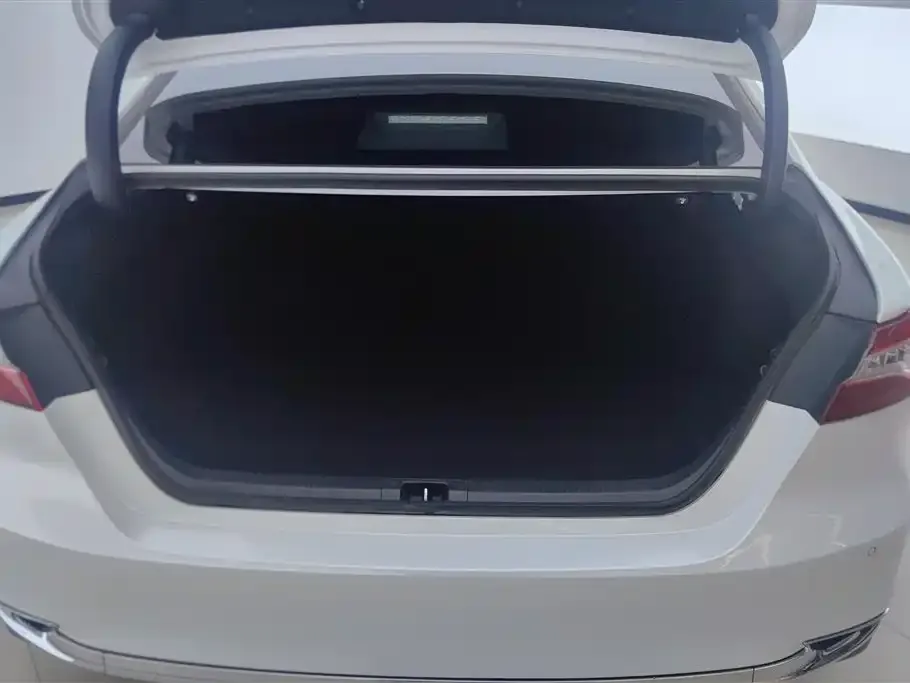Toyota Camry 2024 из CN, фото 10