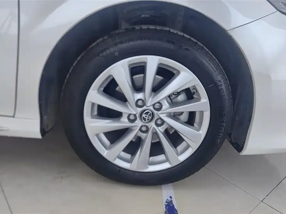 Toyota Camry 2024 из CN, фото 2