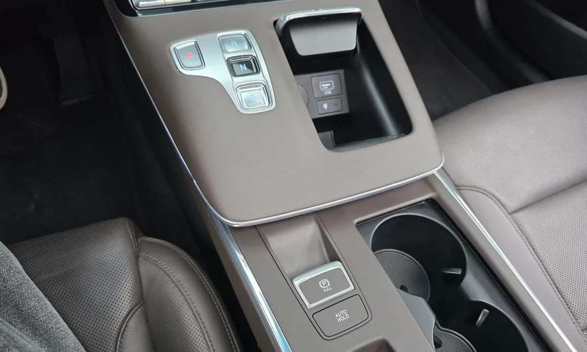 Hyundai Grandeur 2023 из KR, фото 8