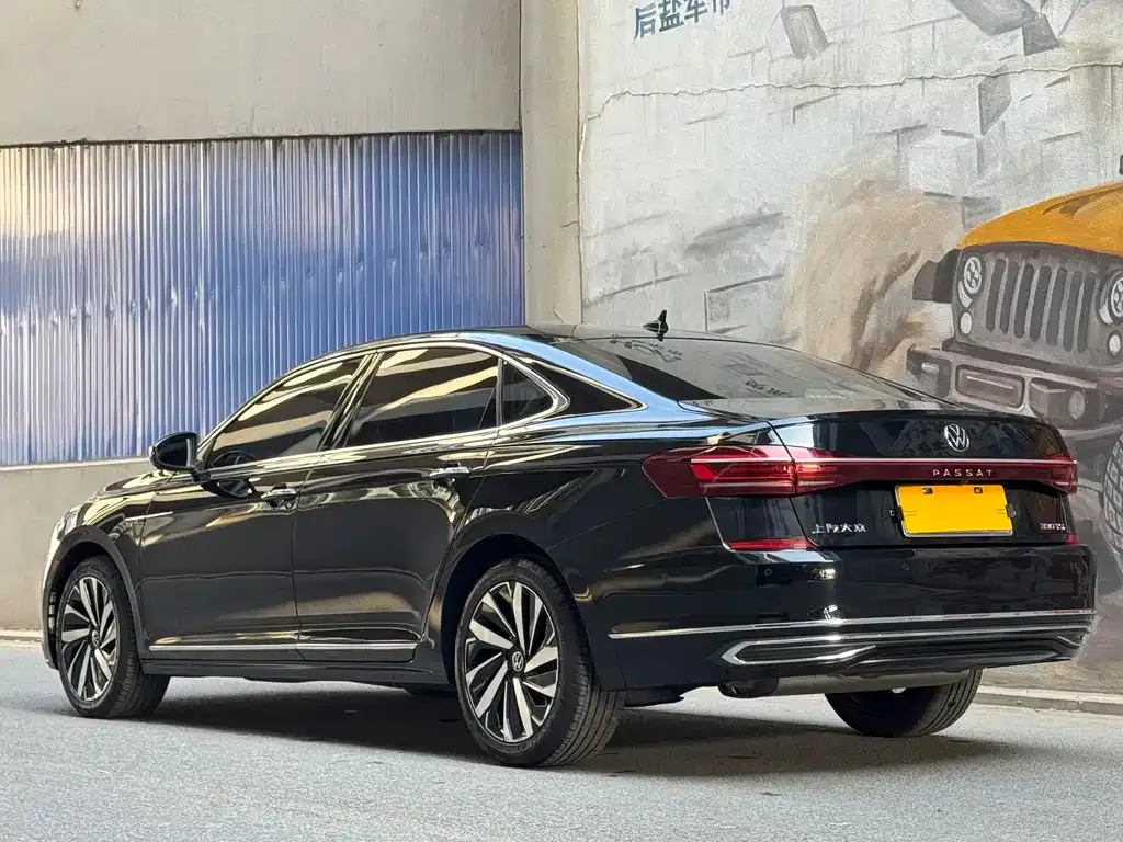 Volkswagen Passat — фото 9