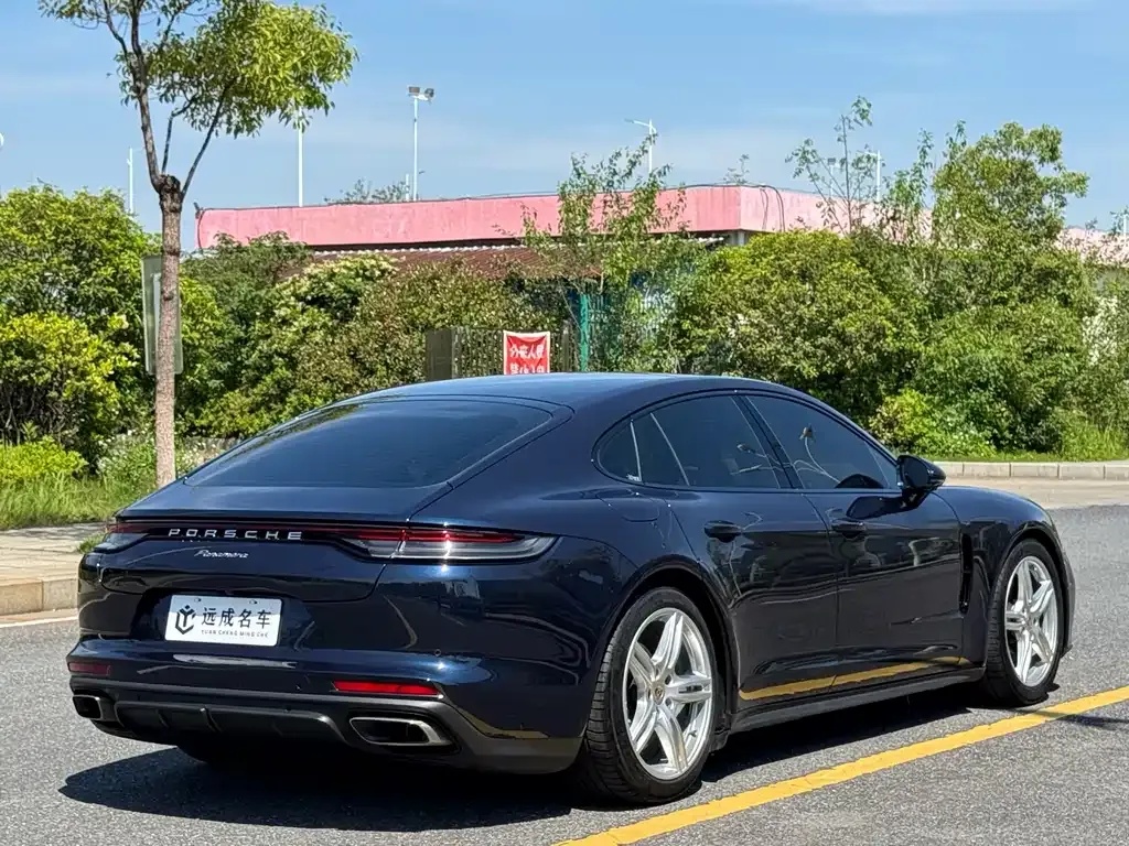 Porsche Panamera — фото 8