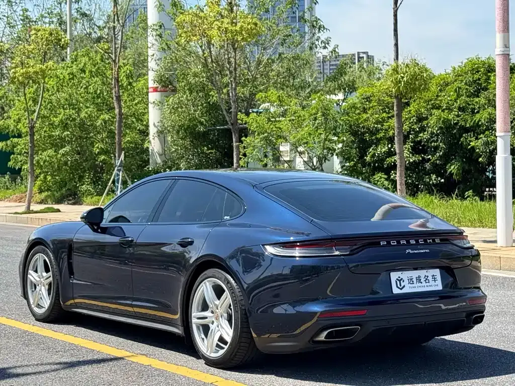Porsche Panamera — фото 9