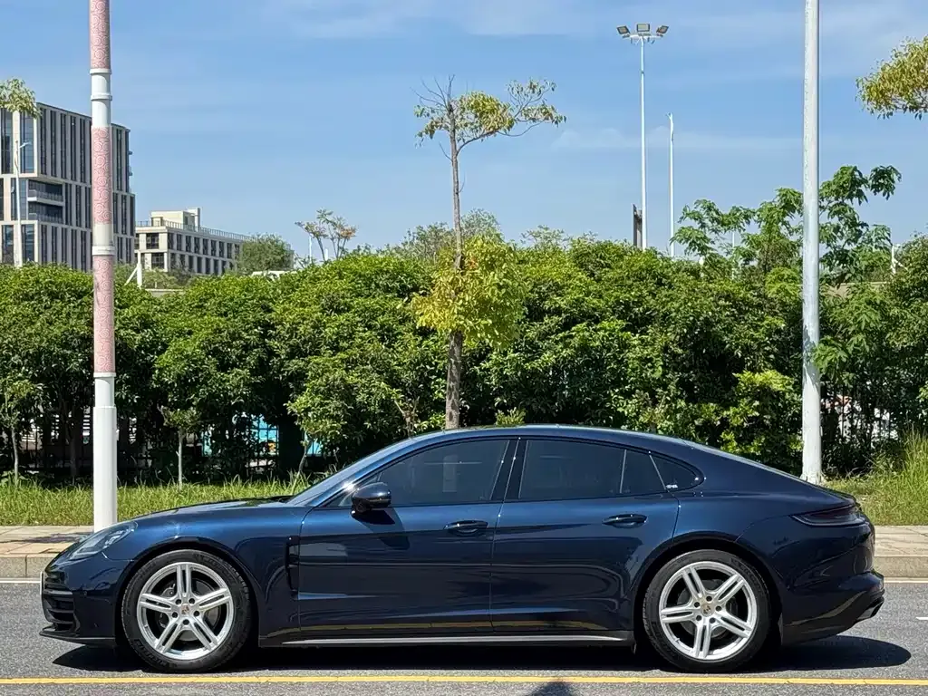 Porsche Panamera — фото 10
