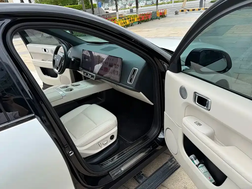 Li Auto L6 2025 из CN, фото 10