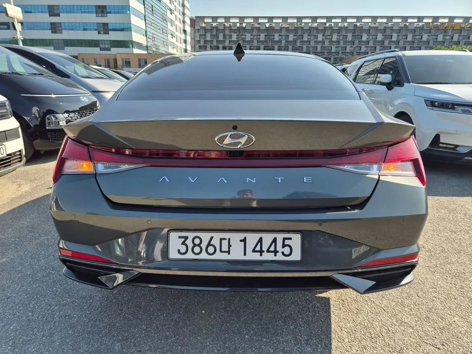 Hyundai AVANTE — фото 3