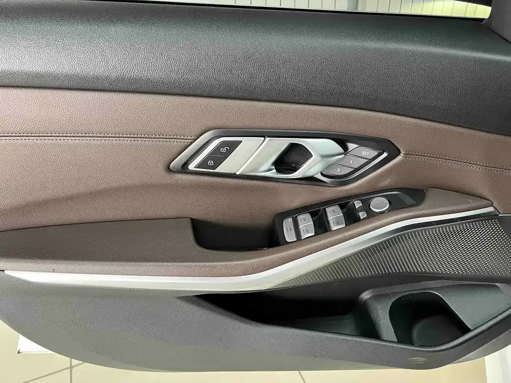 BMW 3 Series — фото 10