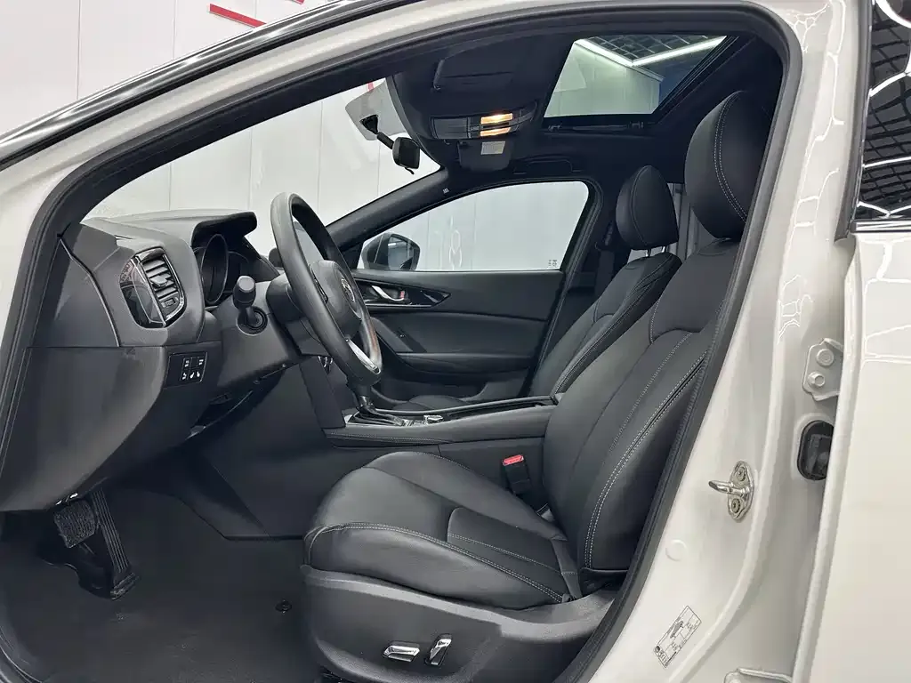 Mazda CX-4 — фото 3
