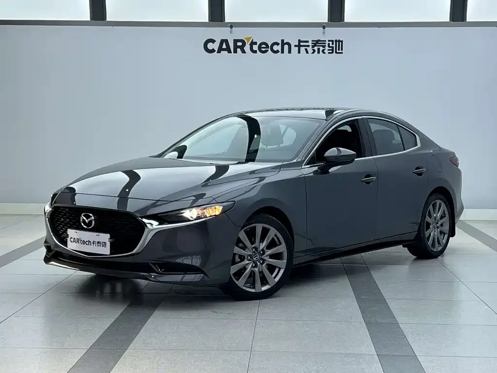 Mazda 3 Axela — фото 1