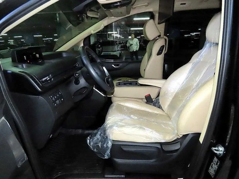 Hyundai Staria 2023 из KR, фото 6