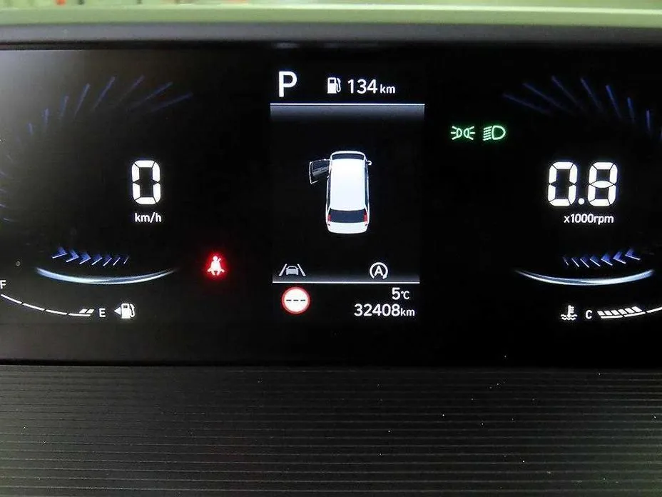 Hyundai Staria 2023 из KR, фото 2