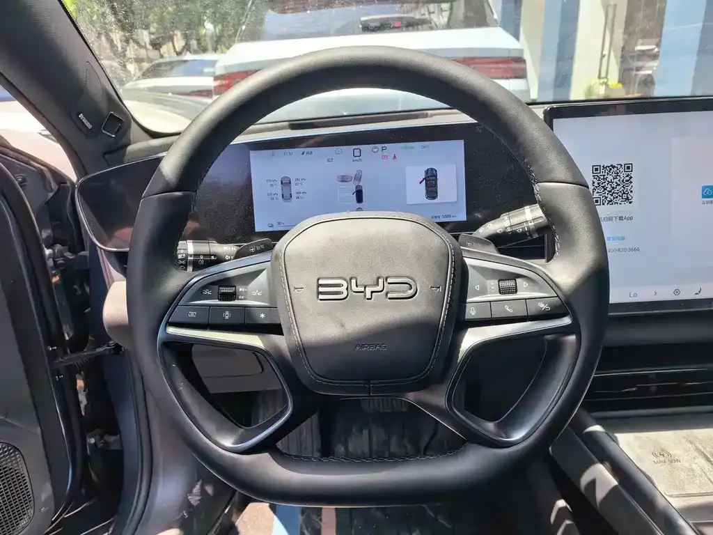 BYD Seal — фото 7