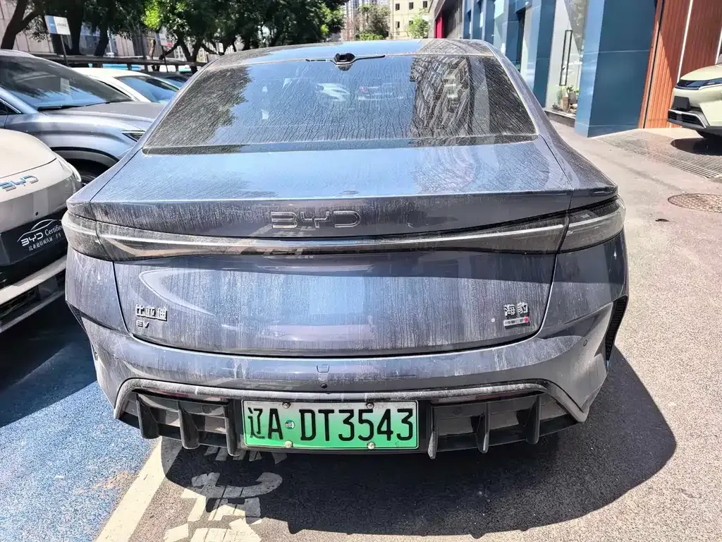 BYD Seal — фото 8