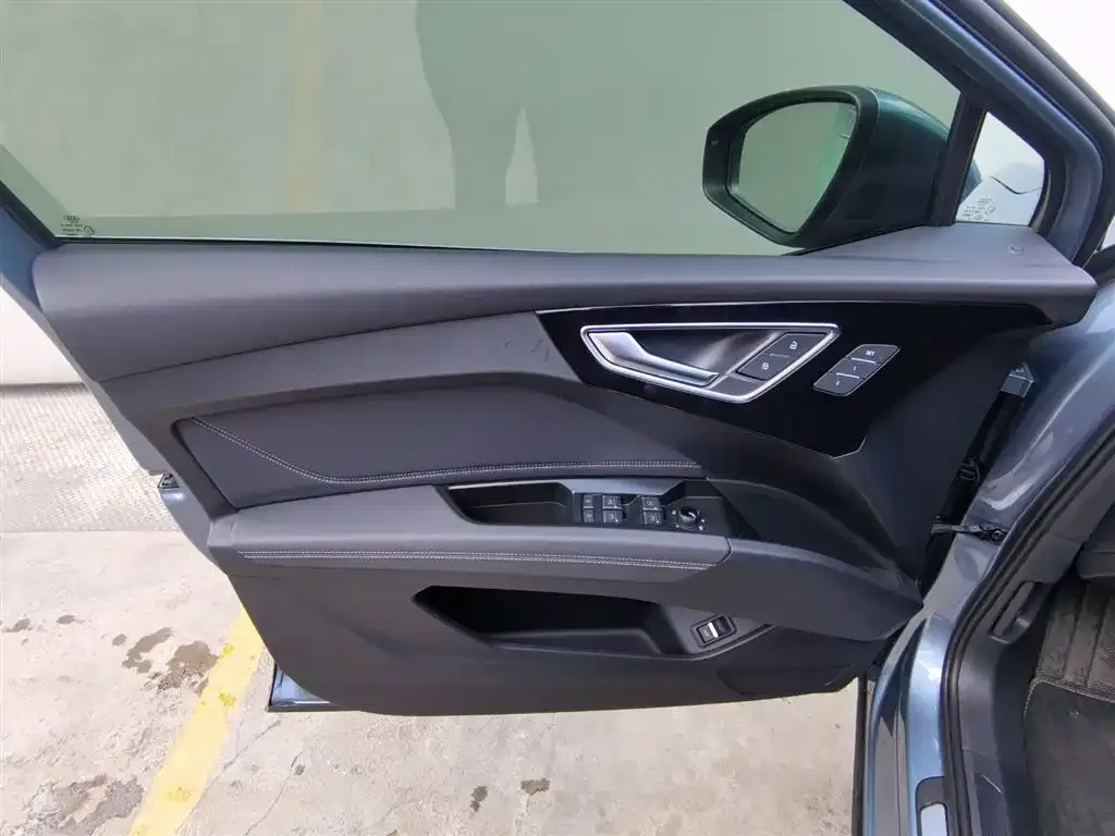Audi Q4 e-tron 2023 из CN, фото 2