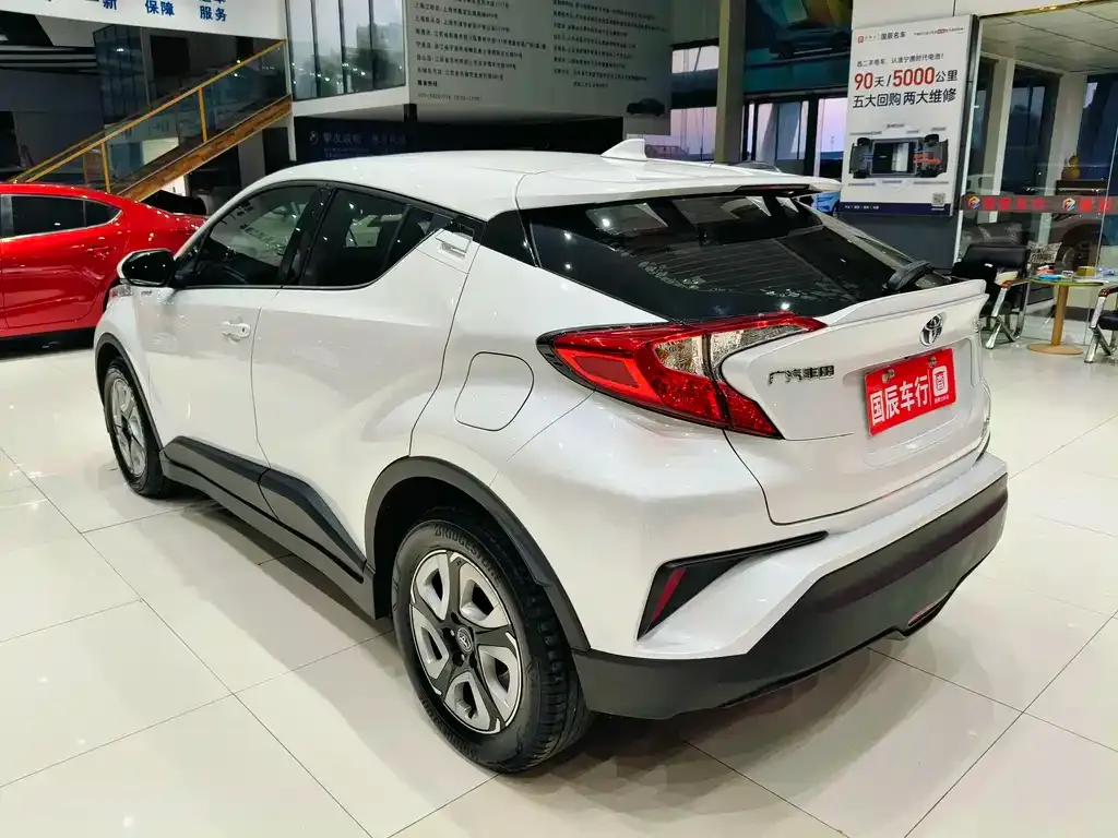 Toyota C-HR EV 2022 из CN, фото 6
