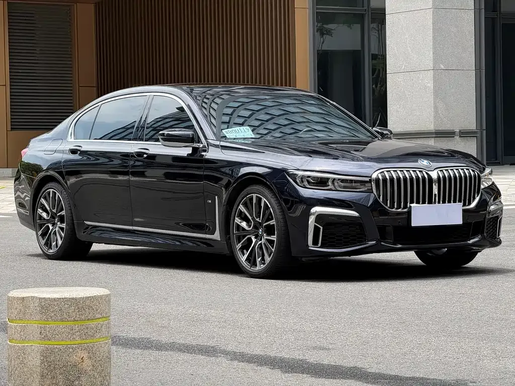 BMW 7 Series 2021 из CN, фото 6