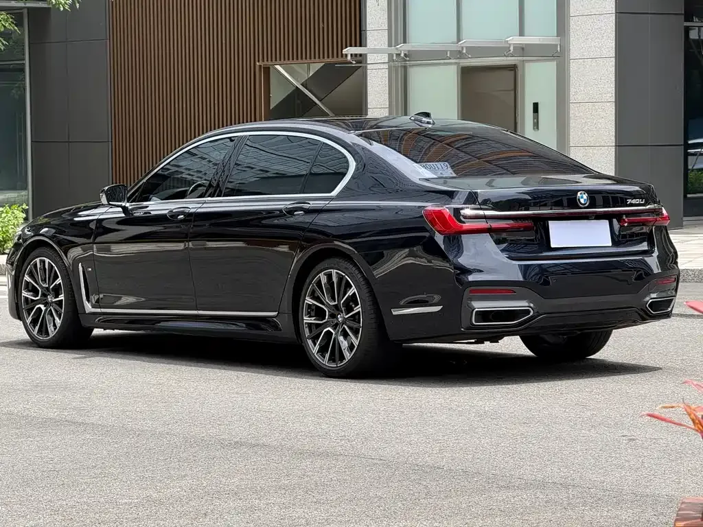 BMW 7 Series 2021 из CN, фото 5