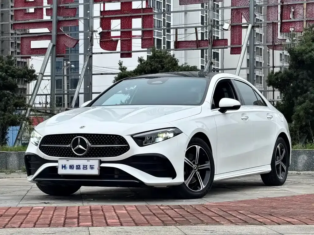 Mercedes-Benz A-Class — фото 1