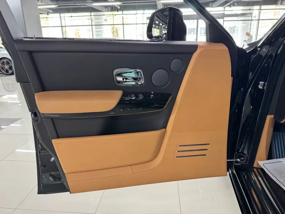 Rolls-Royce Phantom 2021 из KR, фото 10