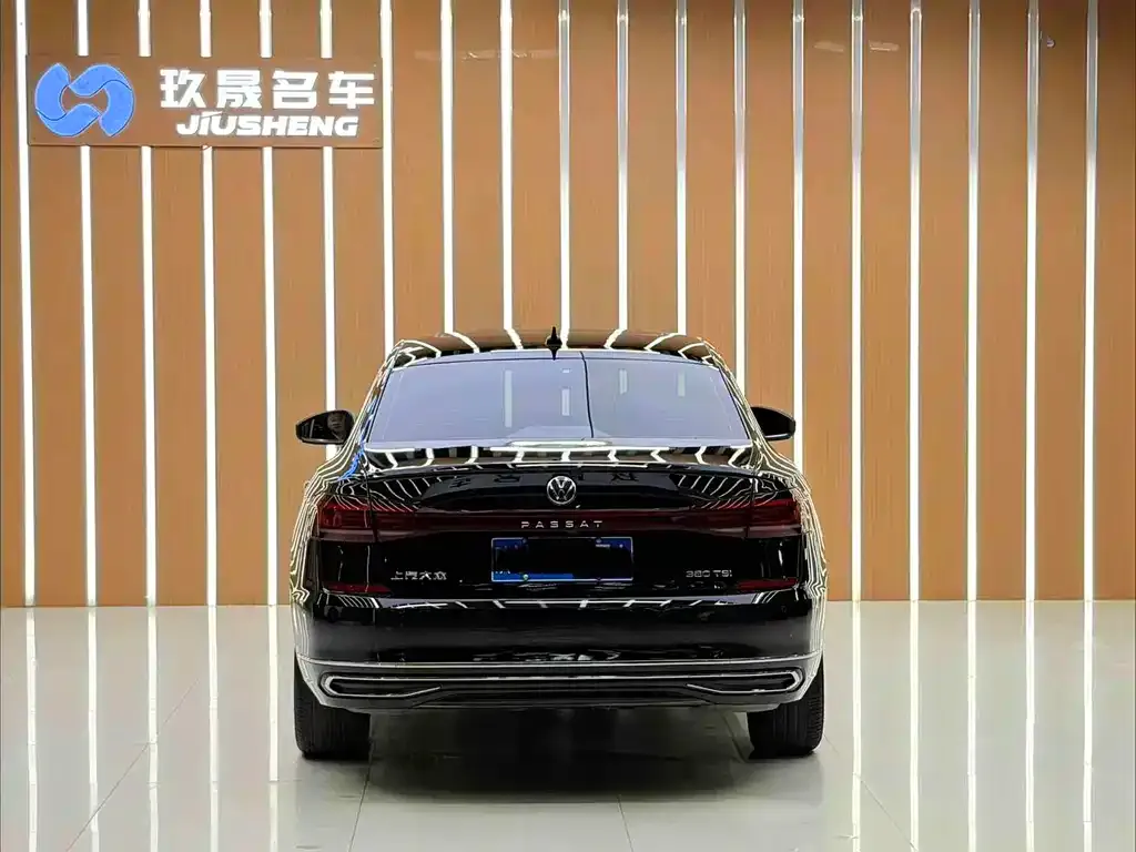 Volkswagen Passat — фото 2