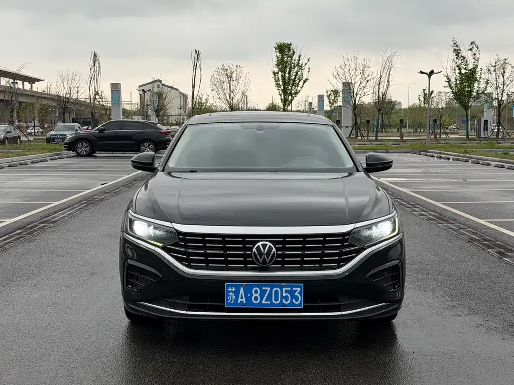 Volkswagen Passat — фото 6