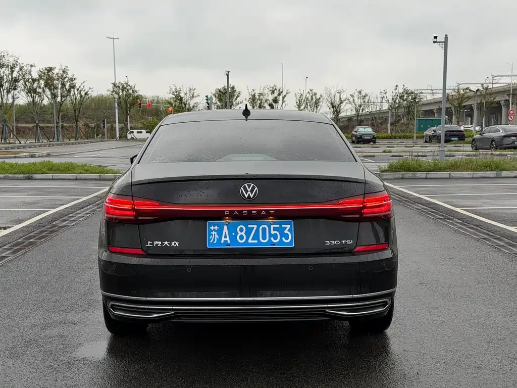 Volkswagen Passat — фото 9