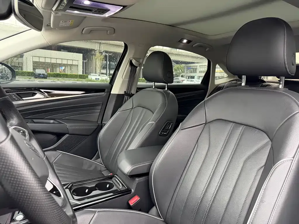 Volkswagen Passat — фото 5