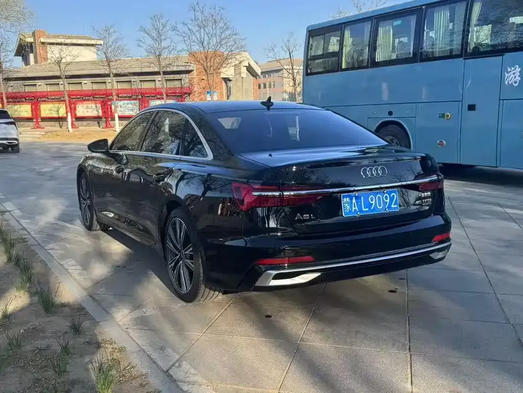Audi A6L 2023 из CN, фото 7