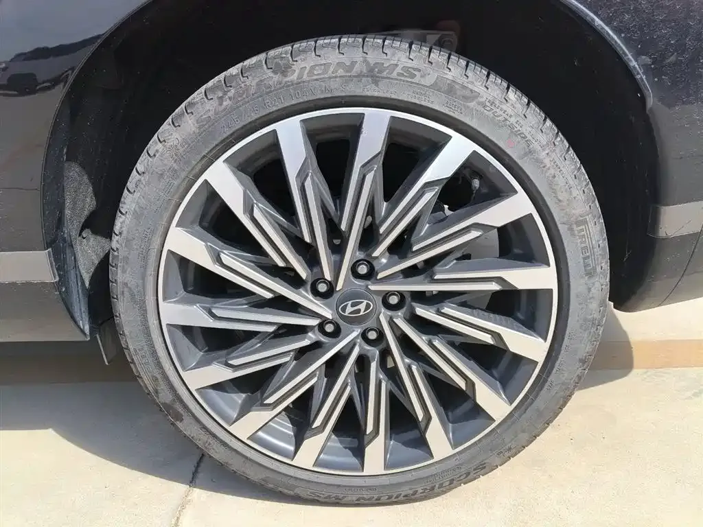 Hyundai Santa Fe 2024 из CN, фото 2