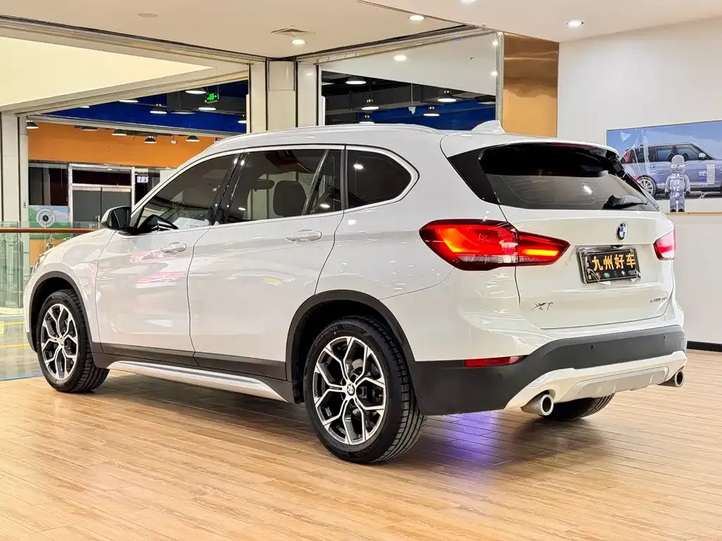 BMW X1 2021 из CN, фото 3