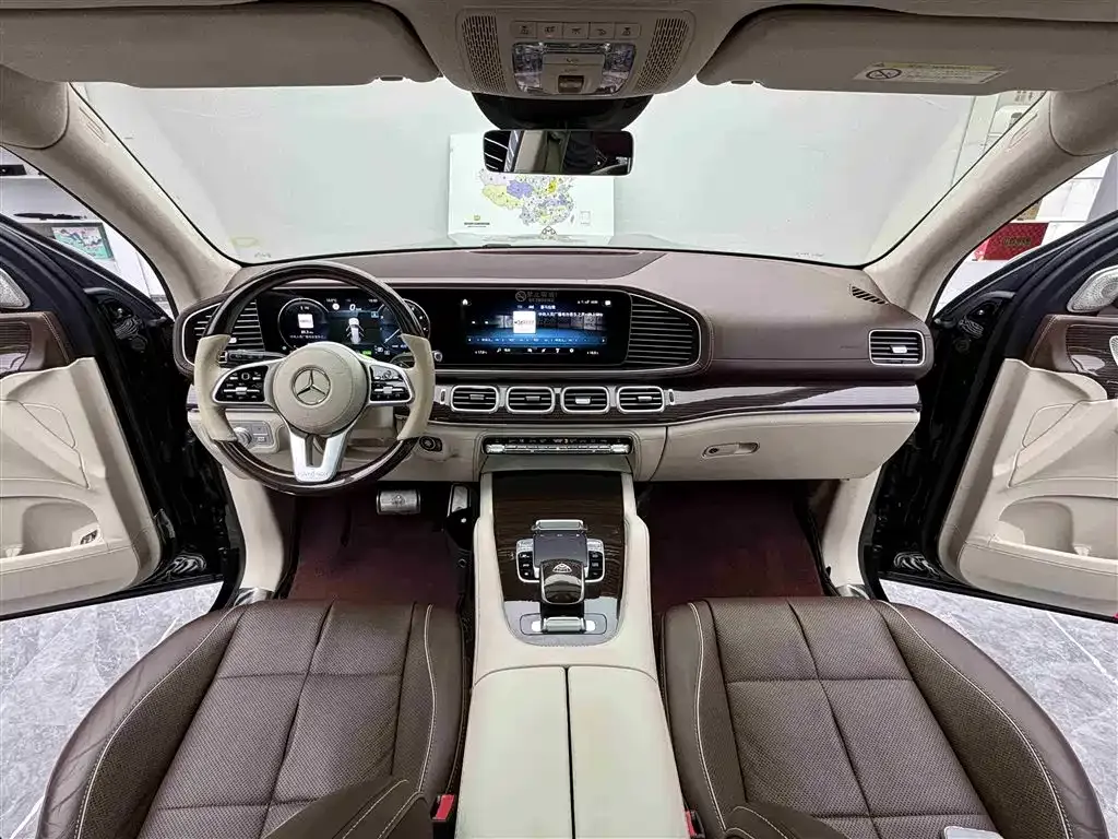 Mercedes-Benz GLS — фото 5