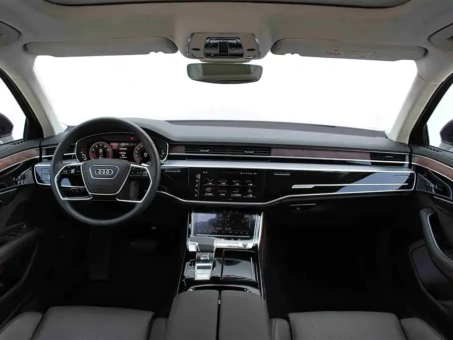 Audi A8 — фото 6