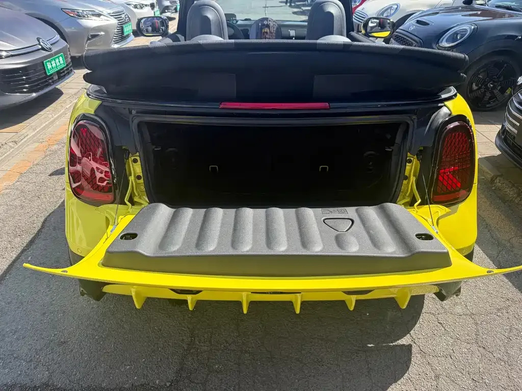 MINI Cooper (3-door) 2025 из CN, фото 2