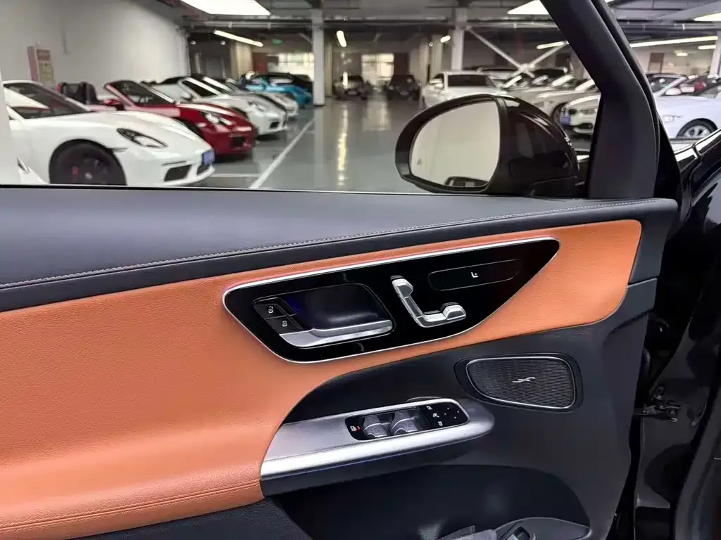 Mercedes-Benz GLC 2024 из CN, фото 5